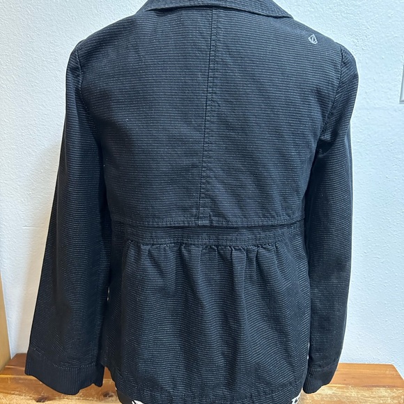 Volcom Black and White Jacket - Picture 4 of 7